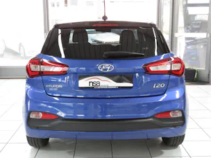 HYUNDAI i20 1.0 T-GDi Amplia DCT Automat