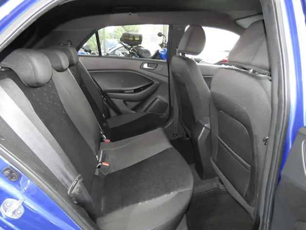 HYUNDAI i20 1.0 T-GDi Amplia DCT Automat