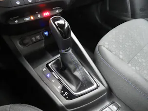 HYUNDAI i20 1.0 T-GDi Amplia DCT Automat