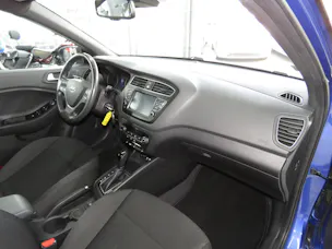 HYUNDAI i20 1.0 T-GDi Amplia DCT Automat