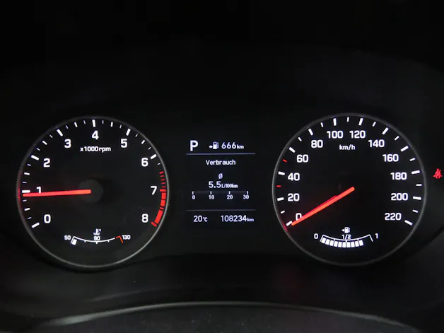 HYUNDAI i20 1.0 T-GDi Amplia DCT Automat