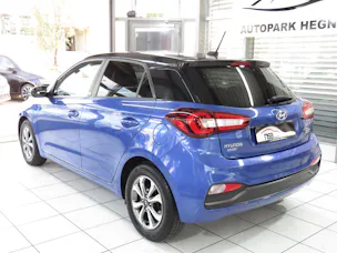 HYUNDAI i20 1.0 T-GDi Amplia DCT Automat