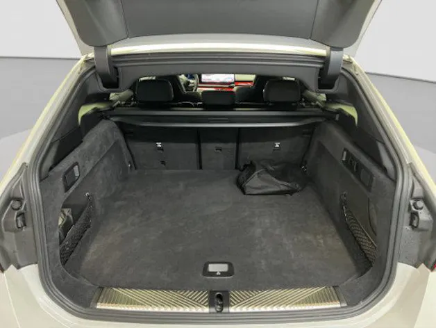 BMW 5er Reihe G61 Touring 550e xDrive