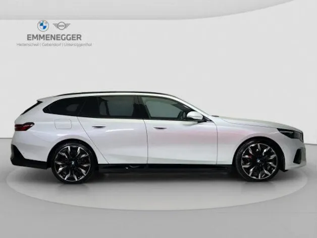 BMW 5er Reihe G61 Touring 550e xDrive