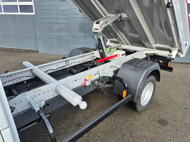 IVECO 35 C 14H D Drei-Seiten-Kipper mit AHK