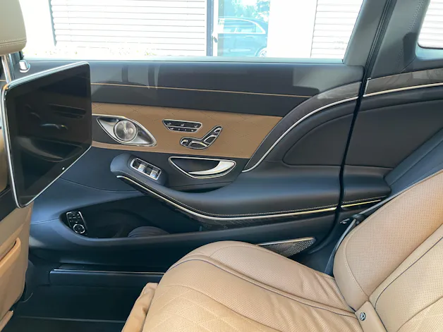 MERCEDES-BENZ S 560 Maybach 4Matic 9G-Tronic
