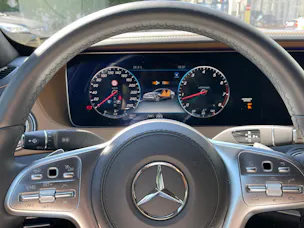 MERCEDES-BENZ S 560 Maybach 4Matic 9G-Tronic