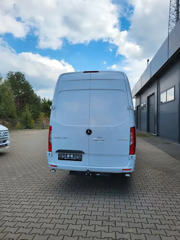 MERCEDES-BENZ Sprinter 517 CDI Extralang 9G-TRONIC 24 Sitzer