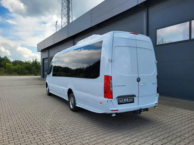 MERCEDES-BENZ Sprinter 517 CDI Extralang 9G-TRONIC 24 Sitzer