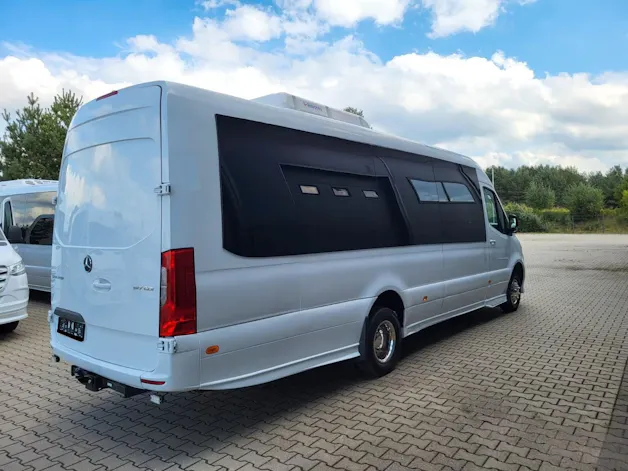 MERCEDES-BENZ Sprinter 517 CDI Extralang 9G-TRONIC 24 Sitzer