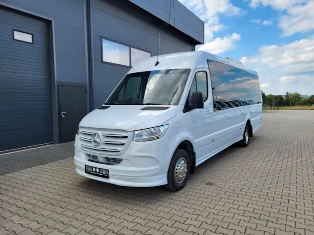 MERCEDES-BENZ Sprinter 517 CDI Extralang 9G-TRONIC 24 Sitzer