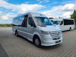 MERCEDES-BENZ Sprinter 517 CDI Extralang 9G-TRONIC 24 Sitzer