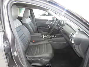 CITROEN C5 X 1.6i PHEV Shine e-EAT8 (Automat)