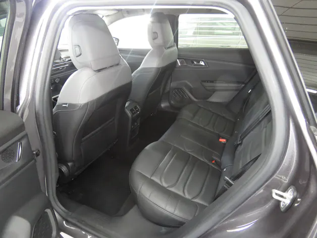 CITROEN C5 X 1.6i PHEV Shine e-EAT8 (Automat)