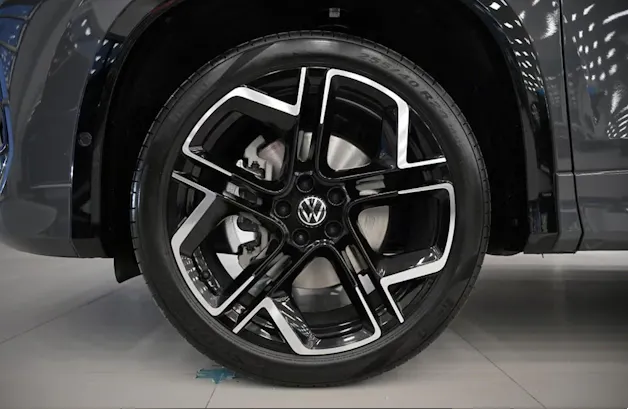 VW Tayron 2.0 TDI SCR R-Line 4Motion DSG 7 Sitzer
