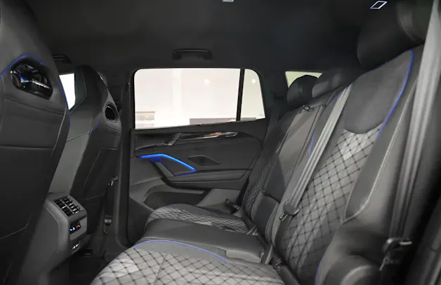 VW Tayron 2.0 TDI SCR R-Line 4Motion DSG 7 Sitzer