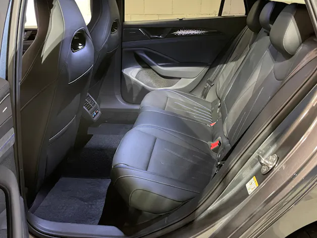 VW Passat Variant 2.0 TDI evo R-Line 4 Motion DSG