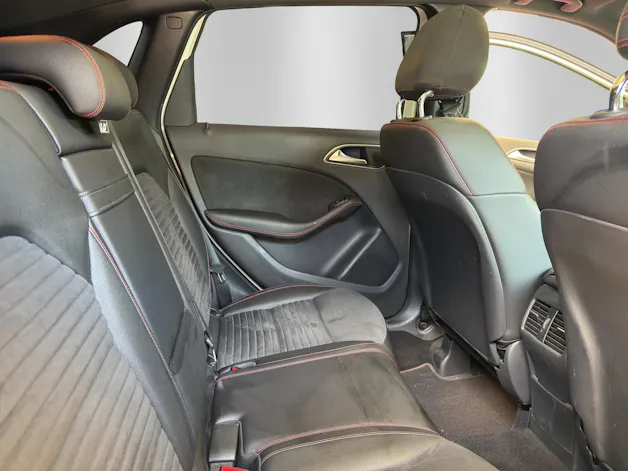 MERCEDES-BENZ B 250 AMG Line 4Matic 7G-DCT