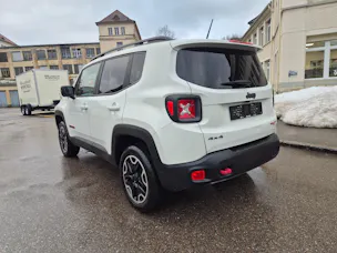 JEEP Renegade 2.0 CRD Trailhawk AWD + Low Range 9ATX