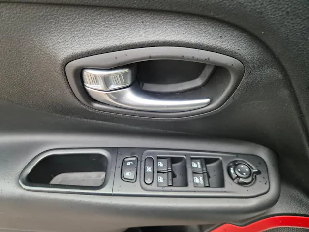JEEP Renegade 2.0 CRD Trailhawk AWD + Low Range 9ATX