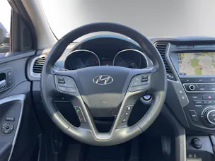 HYUNDAI Santa Fe 2.2 CRDI Vertex 4WD Automatic – CH-Fahrzeug | PANORAMA | LEDER | SITZBELÜFTUNG | 7-SITZER |