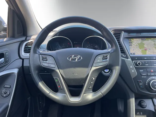 HYUNDAI Santa Fe 2.2 CRDI Vertex 4WD Automatic – CH-Fahrzeug | PANORAMA | LEDER | SITZBELÜFTUNG | 7-SITZER |