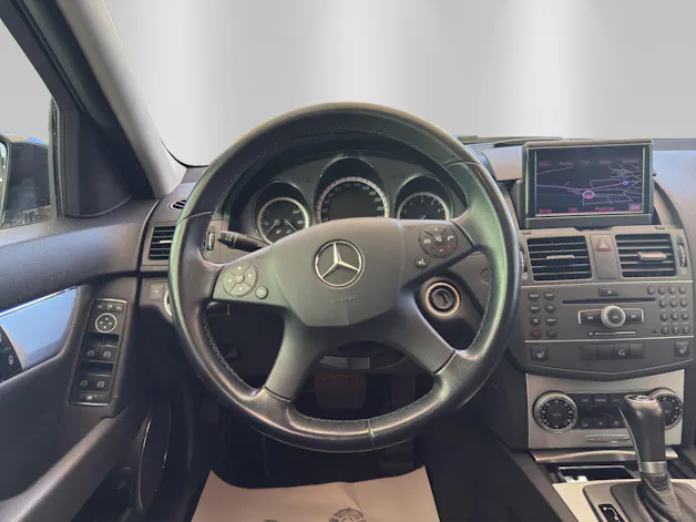 MERCEDES-BENZ C 200 CGI BlueEfficiency Avantgarde Automatic