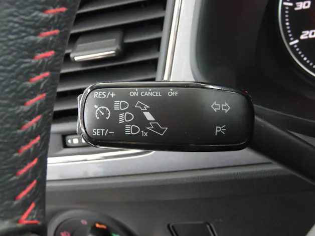 SEAT Leon 1.8 TSI FR DSG (Automat)