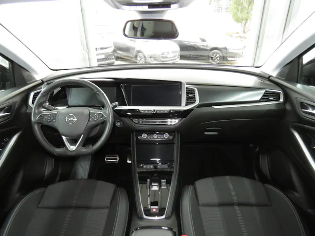 OPEL Grandland 1.2i TP Blitz Automatik