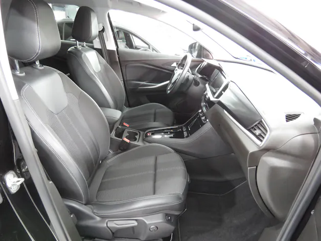 OPEL Grandland 1.2i TP Blitz Automatik
