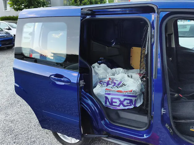 FORD Transit Courier Van 1.0 EcoB Limited