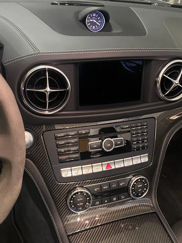 MERCEDES-BENZ SL 63 AMG Speedshift