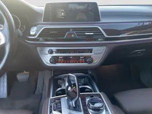 BMW 7er Reihe G12 750Ld xDrive SAG
