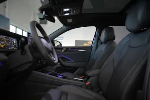 VW Tayron 2.0 TDI SCR R-Line Black Edition 4Motion DSG - 7 Sitzer!