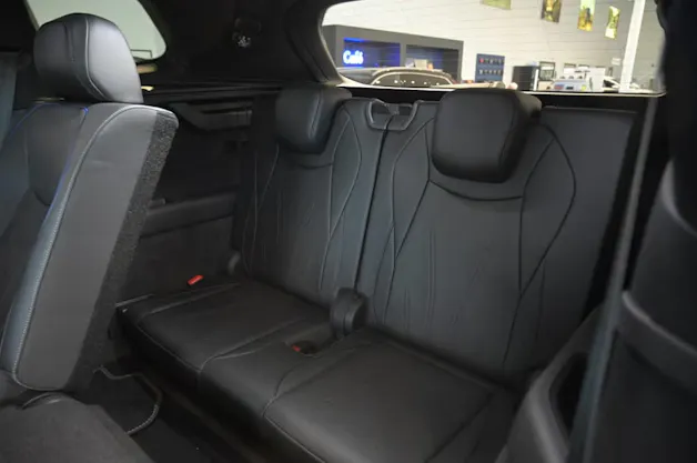 VW Tayron 2.0 TDI SCR R-Line Black Edition 4Motion DSG - 7 Sitzer!