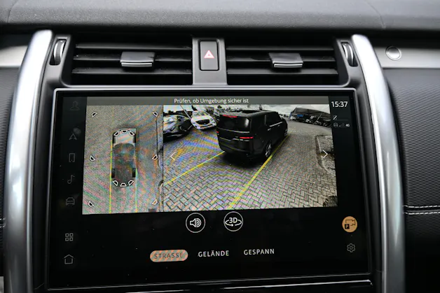 Land Rover Discovery 3.0D I6 P350 R-Dynamic SE AWD Automatic 7-Plätzer + AHK 3500kg + Werksgarantie 05.2030