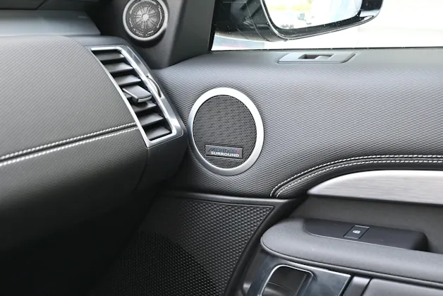 Land Rover Discovery 3.0D I6 P350 R-Dynamic SE AWD Automatic 7-Plätzer + AHK 3500kg + Werksgarantie 05.2030