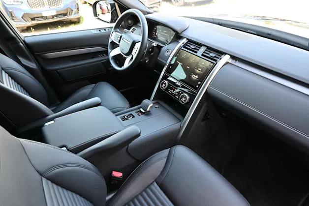 Land Rover Discovery 3.0D I6 P350 R-Dynamic SE AWD Automatic 7-Plätzer + AHK 3500kg + Werksgarantie 05.2030