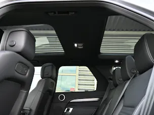 Land Rover Discovery 3.0D I6 P350 R-Dynamic SE AWD Automatic 7-Plätzer + AHK 3500kg + Werksgarantie 05.2030