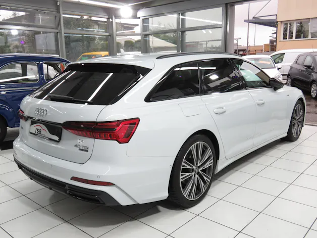 AUDI A6 Avant 40 TDI Sport Attraction Quattro S-tronic (Automat, AHK 2.0 t)