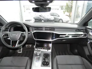 AUDI A6 Avant 40 TDI Sport Attraction Quattro S-tronic (Automat, AHK 2.0 t)