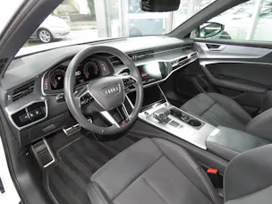 AUDI A6 Avant 40 TDI Sport Attraction Quattro S-tronic (Automat, AHK 2.0 t)