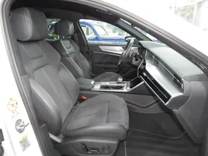 AUDI A6 Avant 40 TDI Sport Attraction Quattro S-tronic (Automat, AHK 2.0 t)