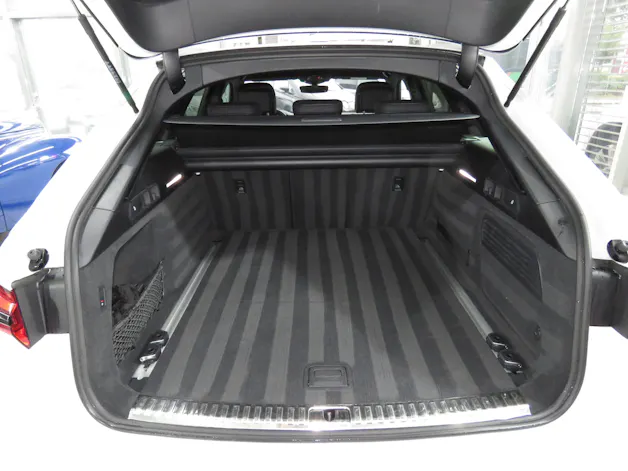 AUDI A6 Avant 40 TDI Sport Attraction Quattro S-tronic (Automat, AHK 2.0 t)