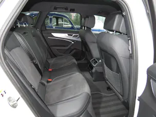 AUDI A6 Avant 40 TDI Sport Attraction Quattro S-tronic (Automat, AHK 2.0 t)
