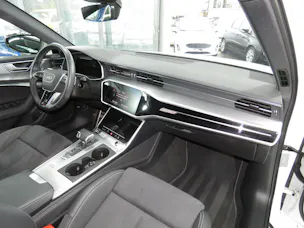AUDI A6 Avant 40 TDI Sport Attraction Quattro S-tronic (Automat, AHK 2.0 t)