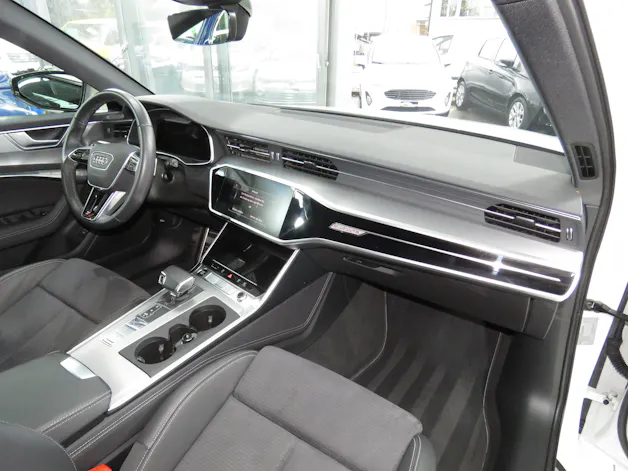 AUDI A6 Avant 40 TDI Sport Attraction Quattro S-tronic (Automat, AHK 2.0 t)