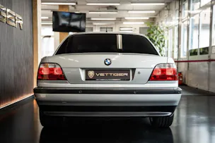 BMW 750i