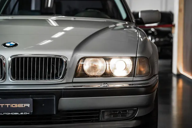 BMW 750i