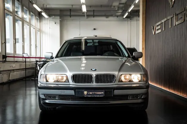 BMW 750i